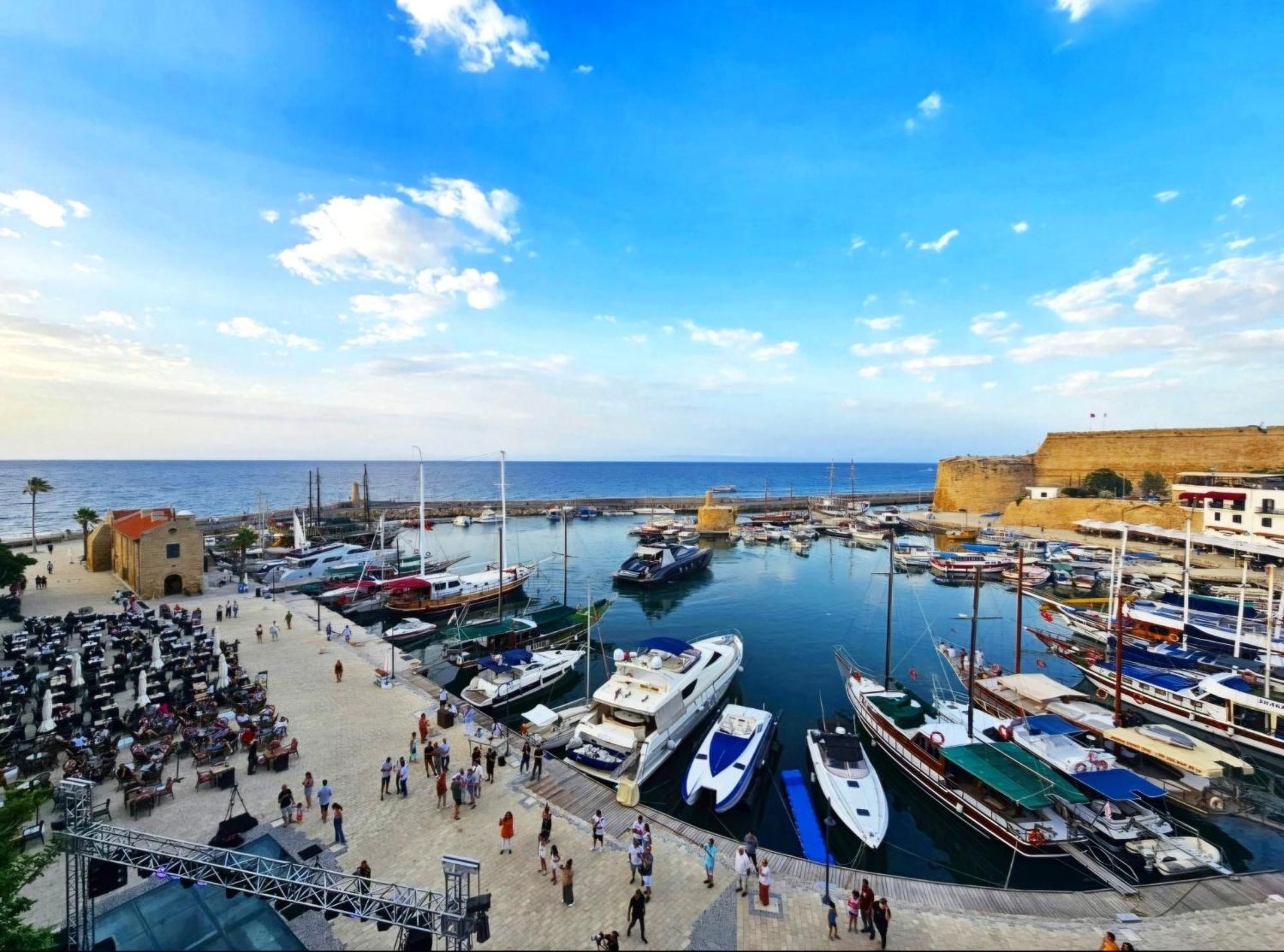 Cyprus Harbour Suites Kerínia Kültér fotó