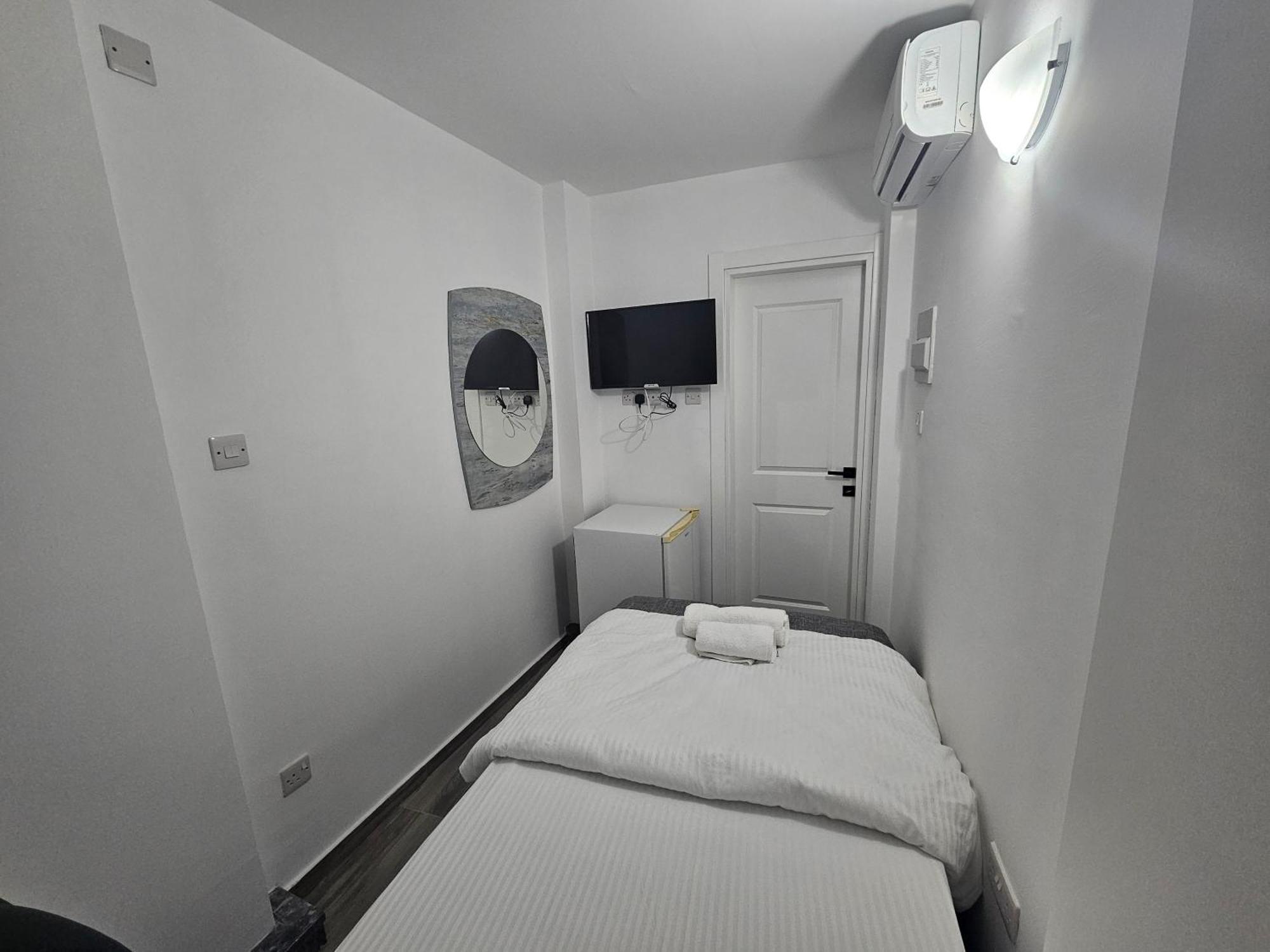 Cyprus Harbour Suites Kerínia Kültér fotó
