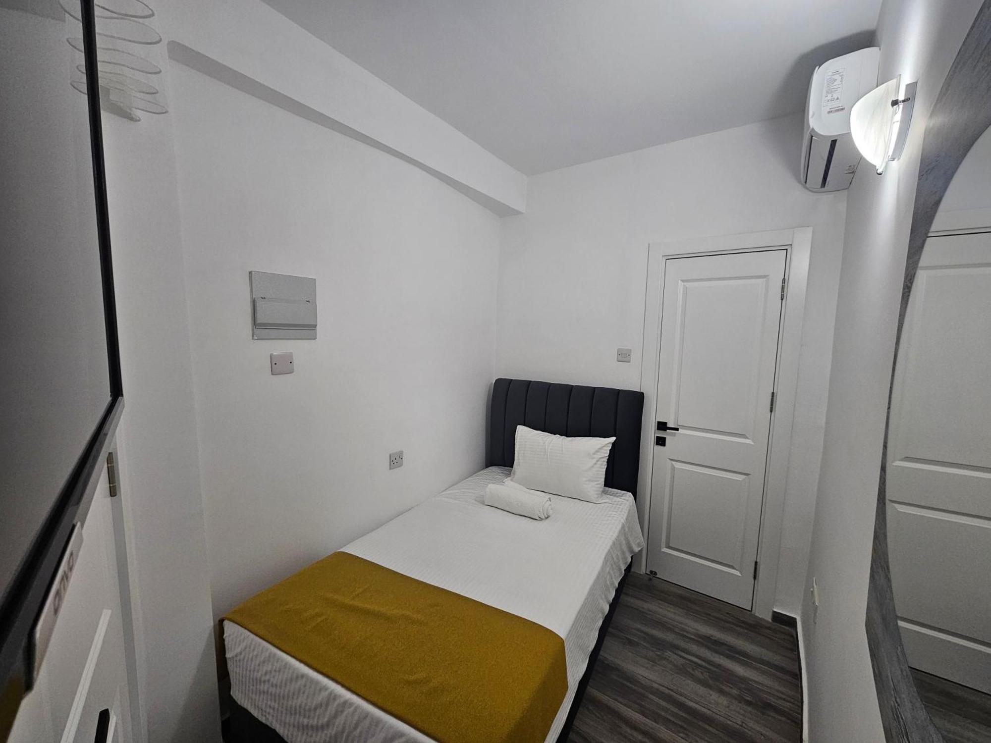 Cyprus Harbour Suites Kerínia Kültér fotó
